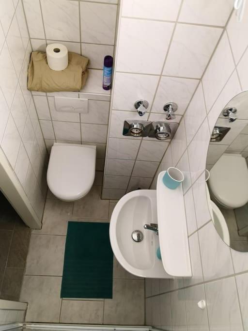 Appartement Zentrum, Helle Und Ruhige Moeblierte Dg-wohnung Zwischen Steintor Und Uni *