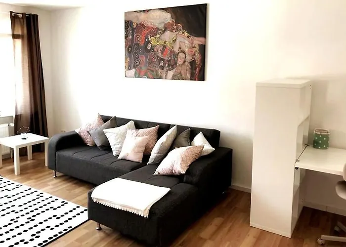 Zentrum, Helle Und Ruhige Moeblierte Dg-Wohnung Zwischen Steintor Und Uni