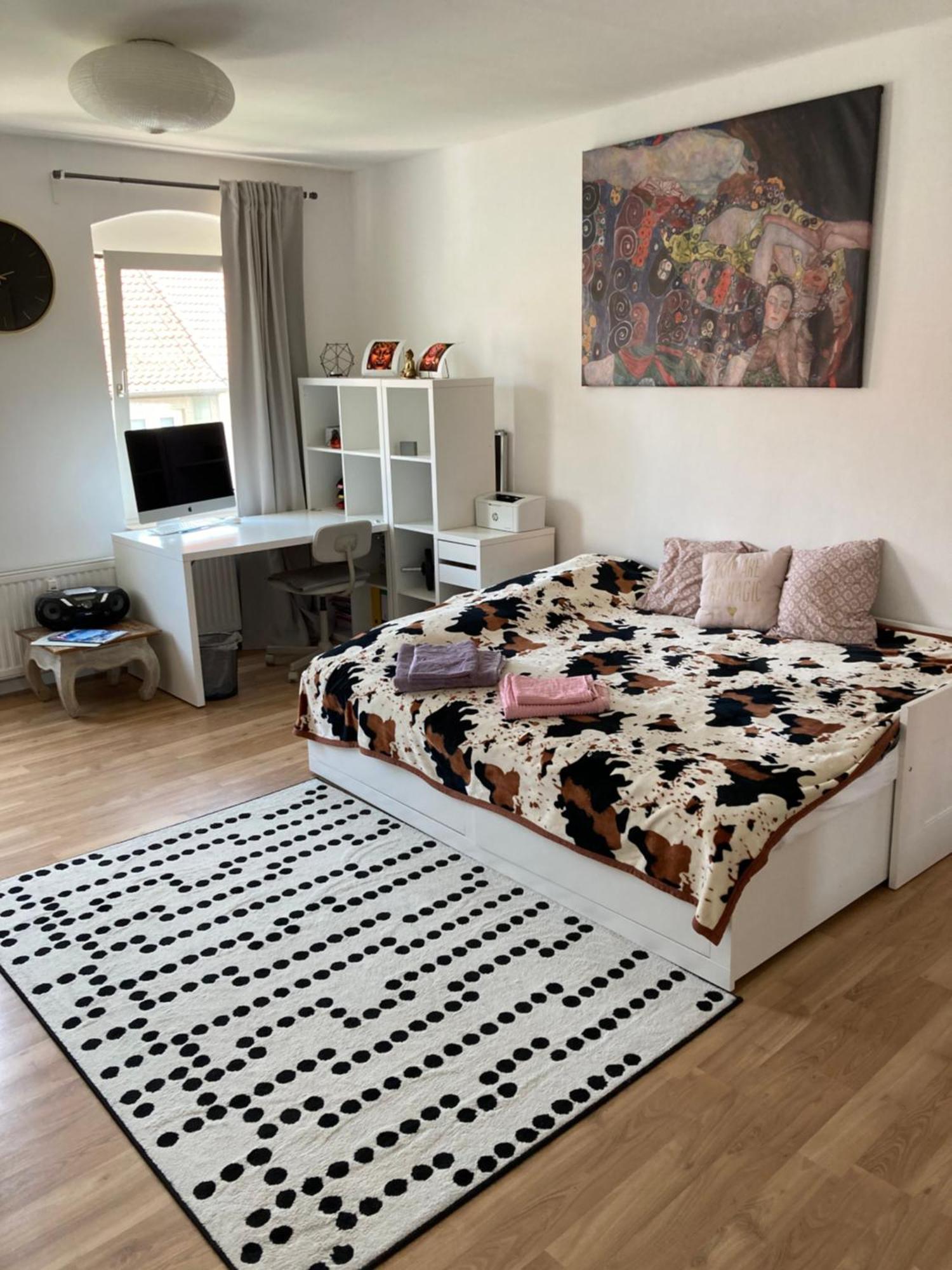 Apartment Zentrum, Helle Und Ruhige Moeblierte Dg-wohnung Zwischen Steintor Und Uni